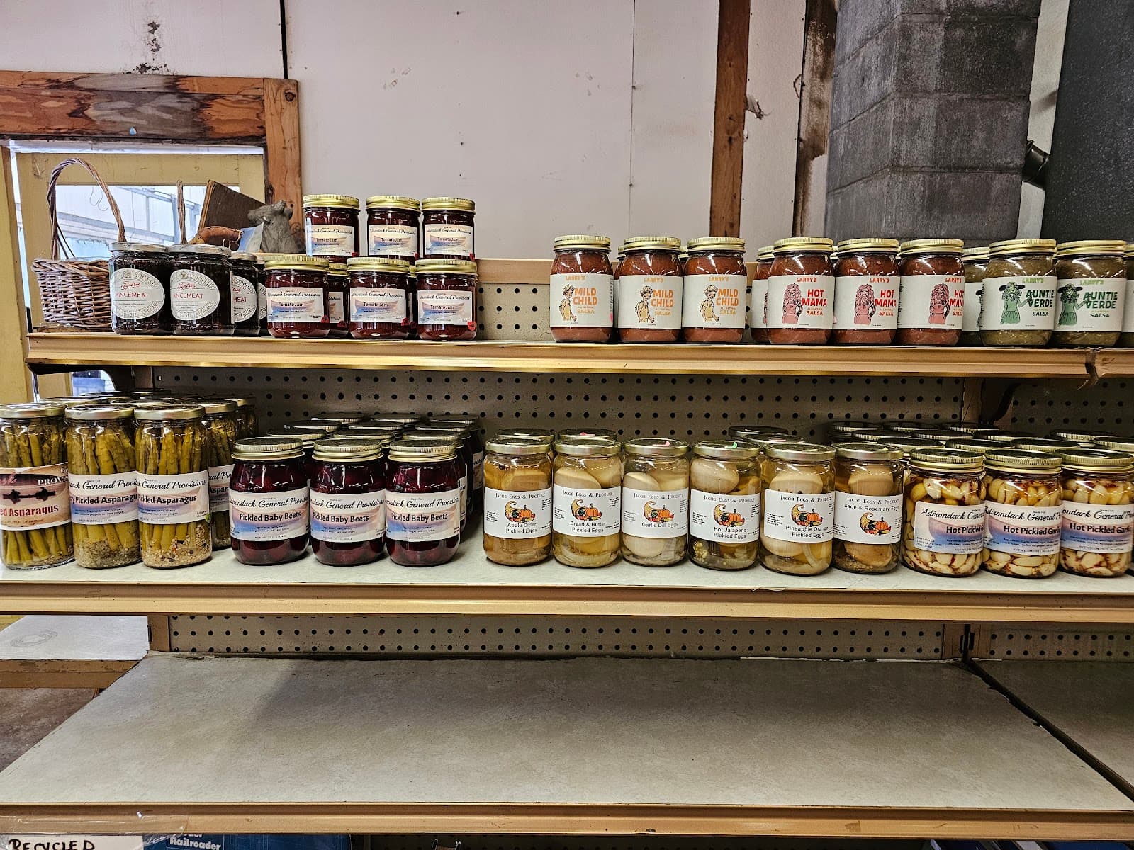 De Voe's Rainbow Orchard u-pick farm